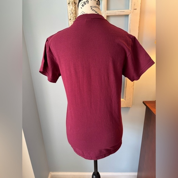 NEW Adult Size Small Maroon Fox-Themed T-Shirt - Picture 3 of 4